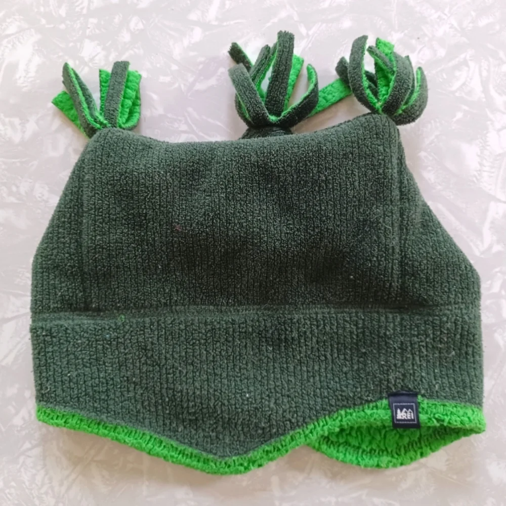 REI Co-op Kids Green Winter Hat  Size 2 - 4
